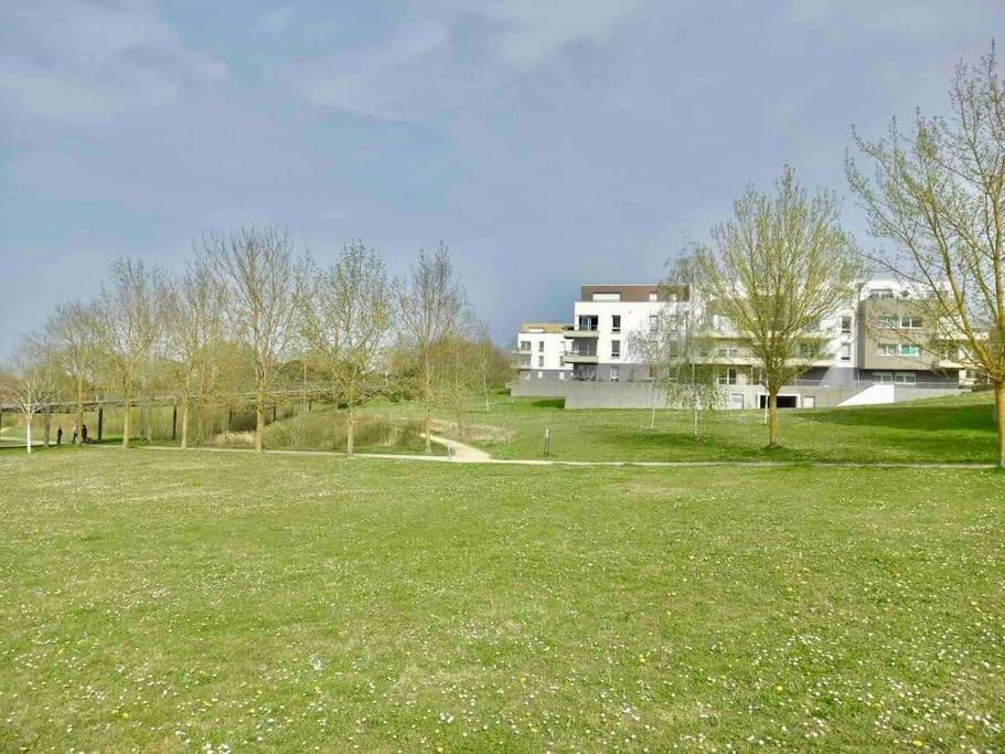 Le Domaine Reserve , Parking Et Ecrin De Verdure Amiens Eksteriør bilde